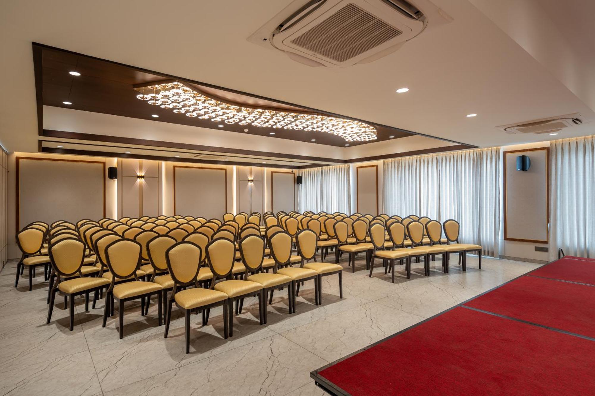 Copper Leaf Hotels, Тирунелвели Экстерьер фото